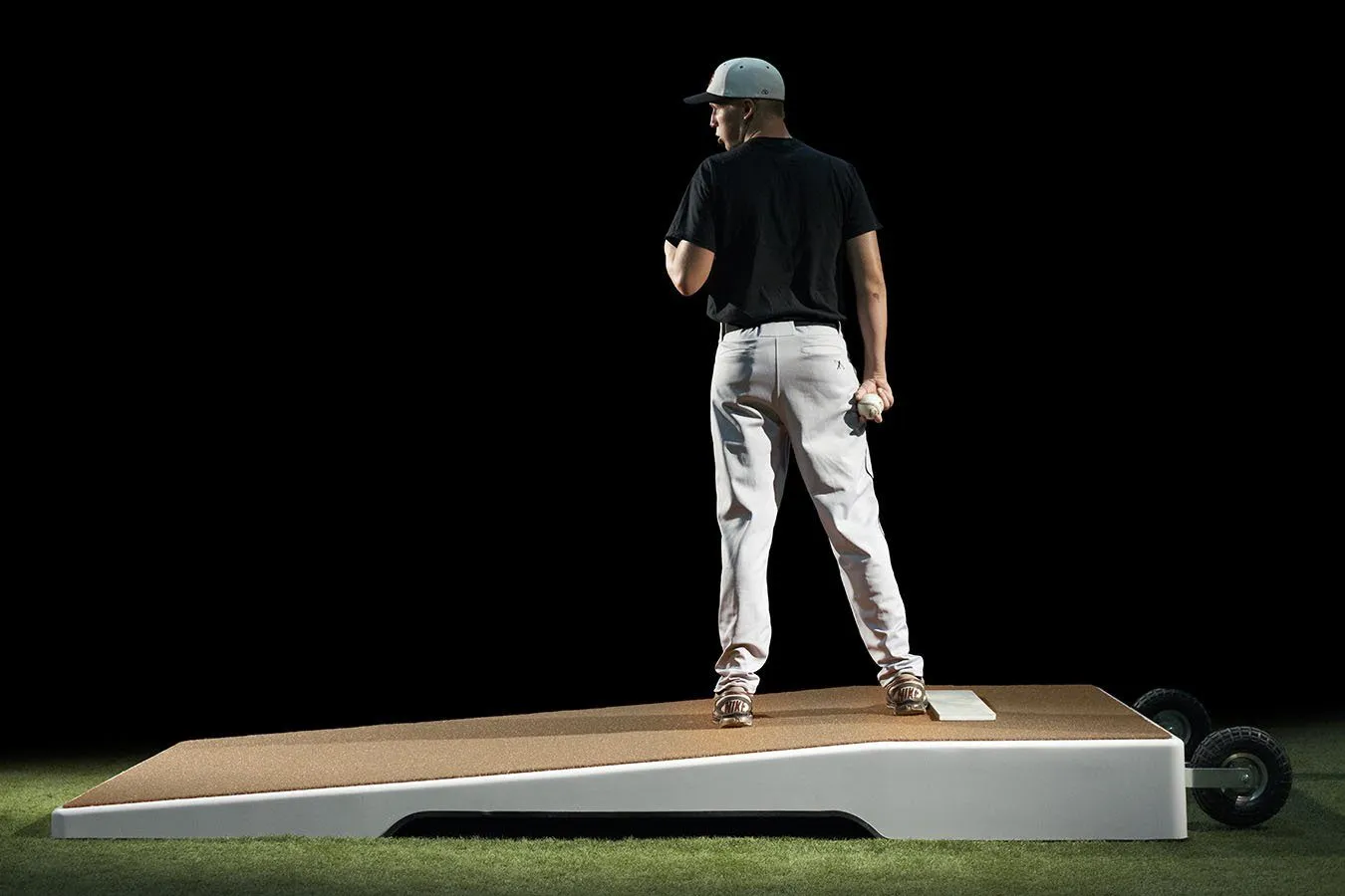 Kodiak Pitching Pro MLB Bullpen Pitching Bullpen/Practice Mound 516