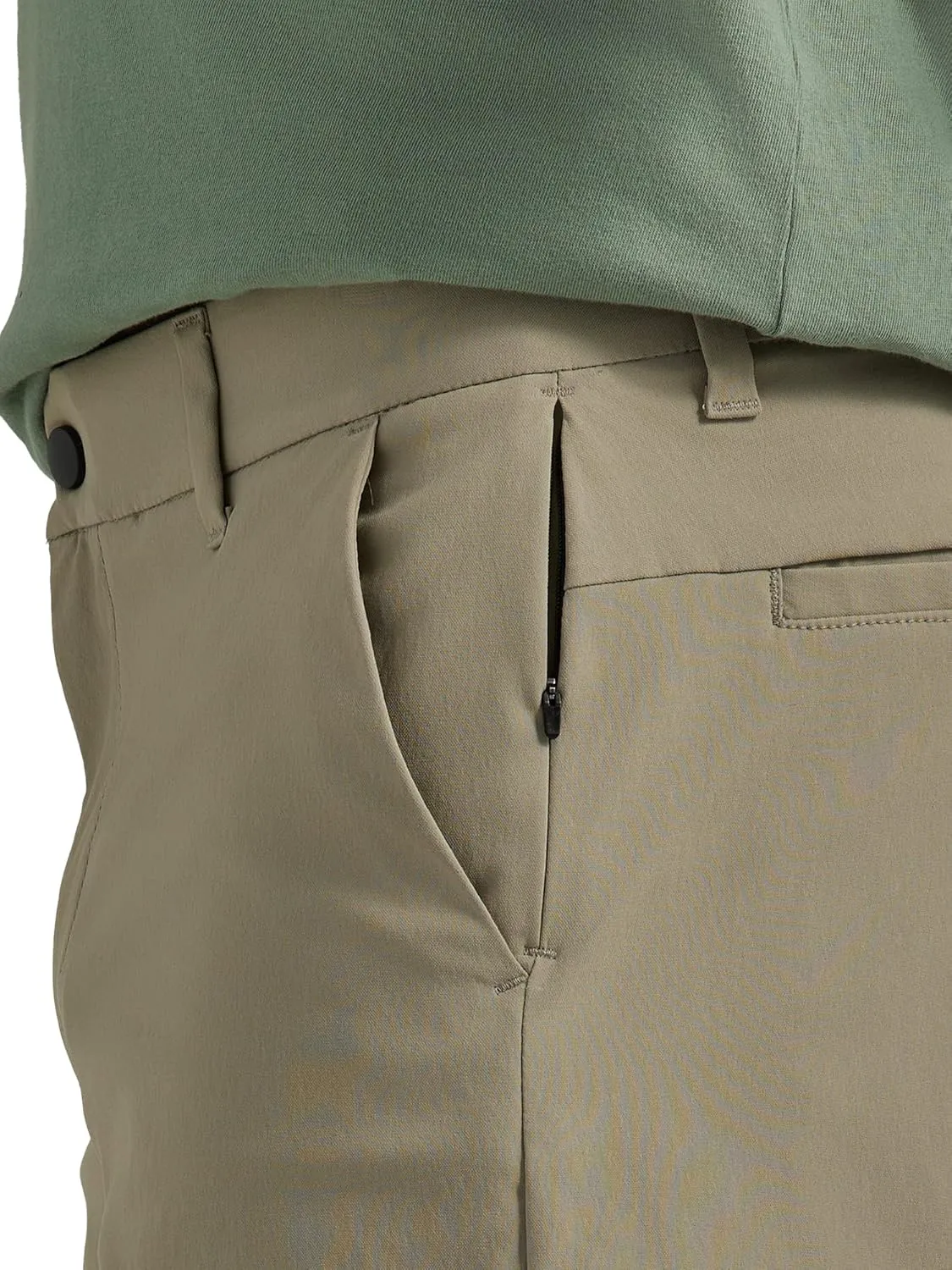 Lee Men's Extreme Motion Regular Fit Synthetic Flat Front Short