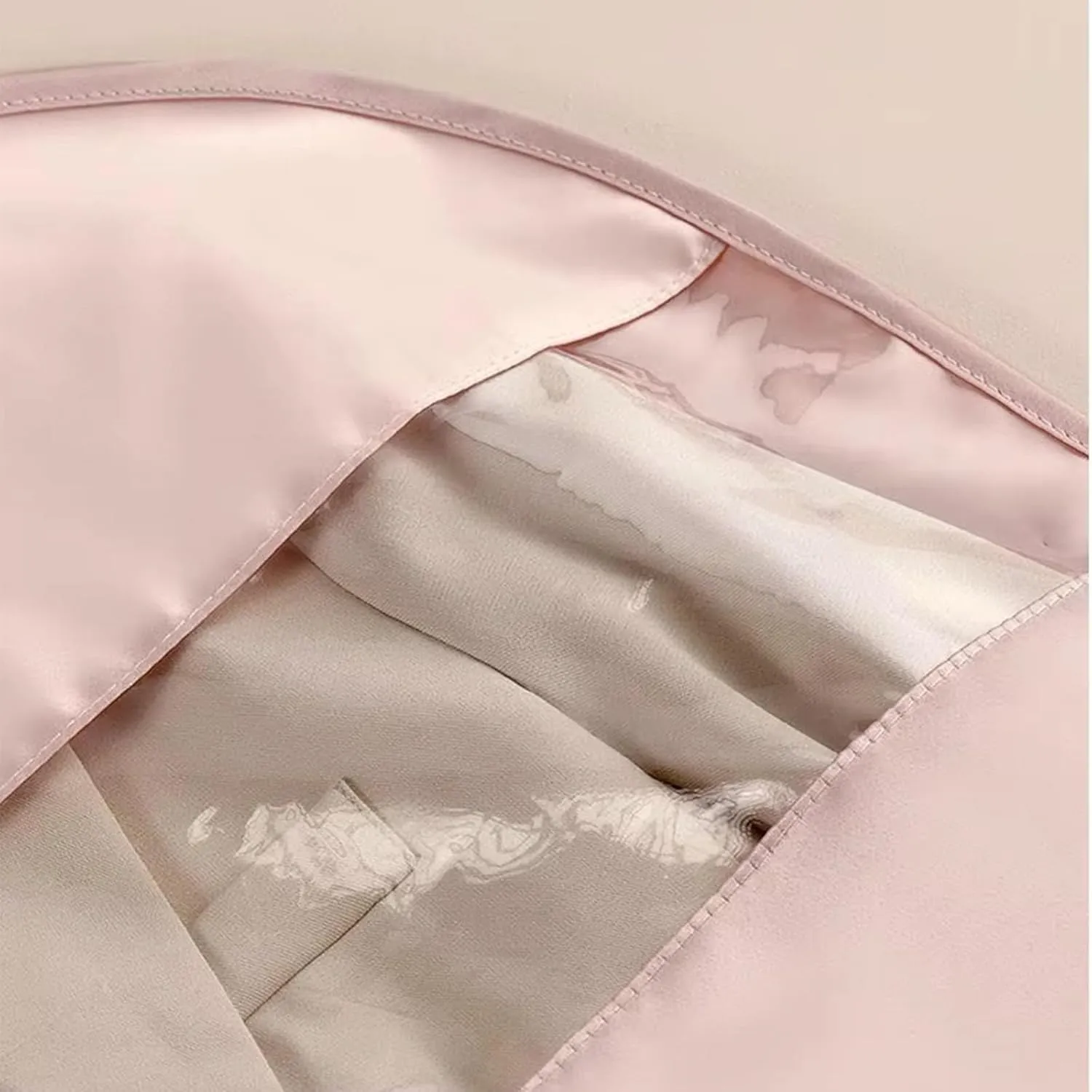 Space Saving Hanging Garment Bag with Self Compression Zipper 2025 Upgrade Space Saving Hanging Bag with transparent window Space Saver Closet Organizers (Beige, M)