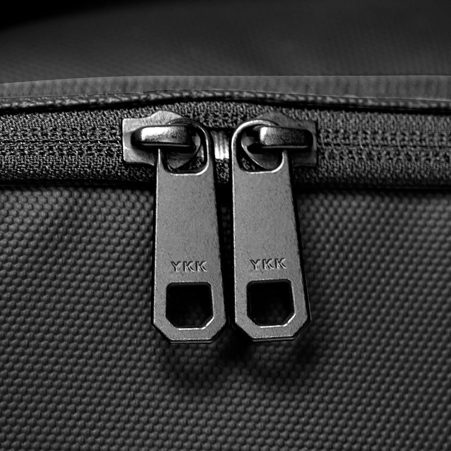 Traveler's Choice Markham 27L Backpack, Expandable, Business, Travel, Work, Office, Camping, Hunting, Fishing, Black, Large