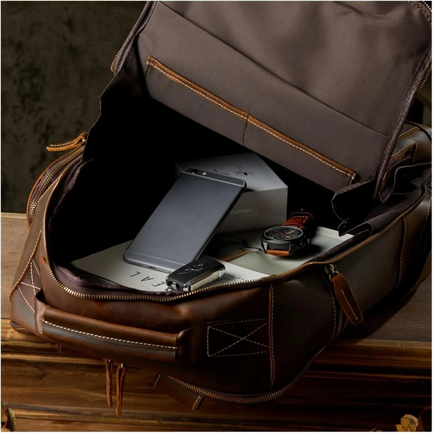 Vintage Cowhide Leather Backpack for Men Handmade Travel Shoulder Bag for Men Casual Large Capacity Laptop Bag