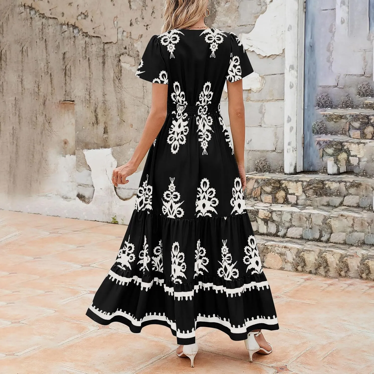 Women Ethnic Floral Maxi Dress Summer Short Sleeve V Neck Flowy Aline Dress Retro Tiered Ruffle Dresses with Pockets